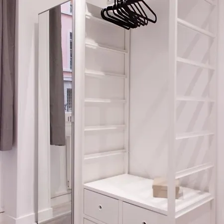Apartment Luckey Homes- Rue Burdeau *